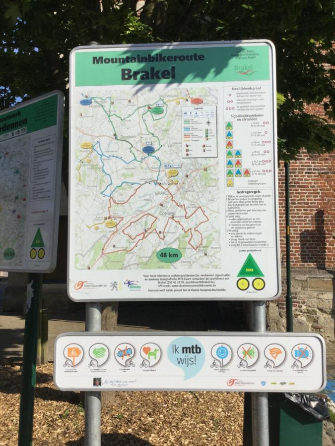 B&B Belvedere Brakel Bagian luar foto